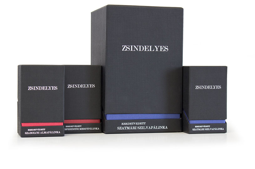 Háromrészes, levehető fedeles doboz, egyedi formában - Zsindelyes